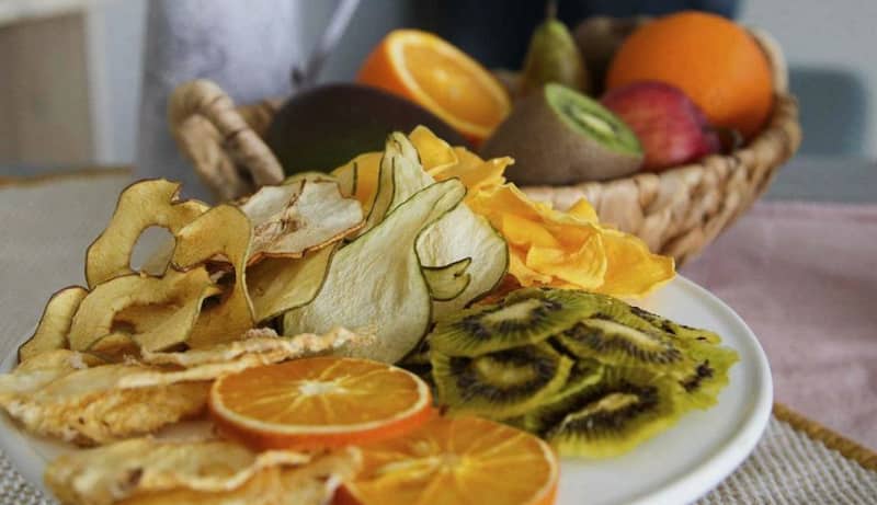 تصویر 4 از میوه خشک خانگی ترکیبی خوش رنگ از میوه های ایرانی